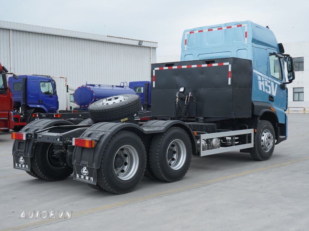 Đầu Kéo Điện Chenglong H5V 400KW